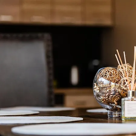 Alexandra Family Estate Samoranovo